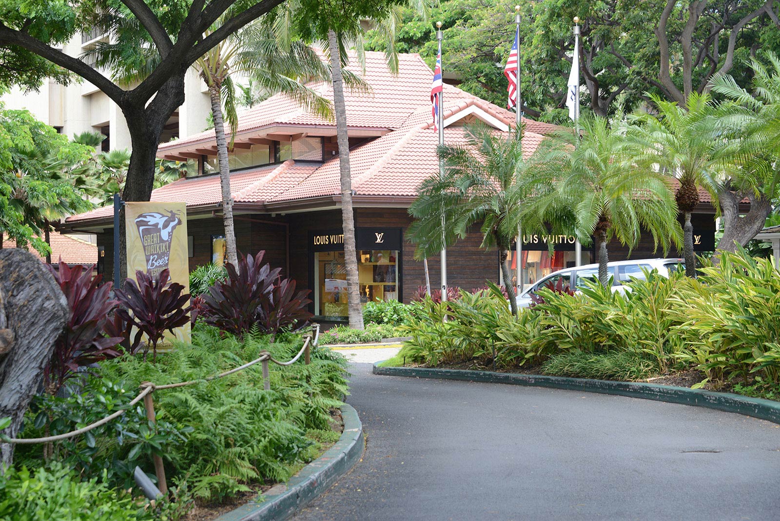 Hilton Grand Vacations Club at Hilton Hawaiian Village – Lagoon Tower timeshare resales